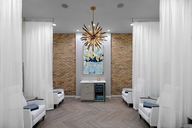 IV Therapy in Chicago CNS Infusions - RevIVeDoc